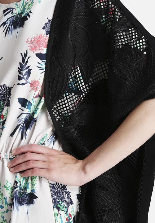 Y.A.S - Fringe Kimono