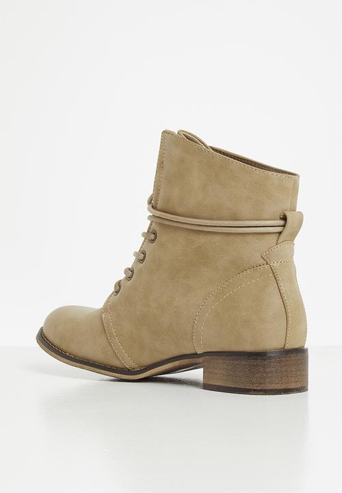 Miss Black - Bon bon ankle boot - neutral