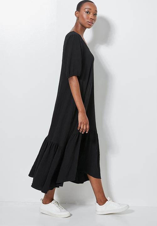 Superbalist - V-back textured fabric tiered dress - black
