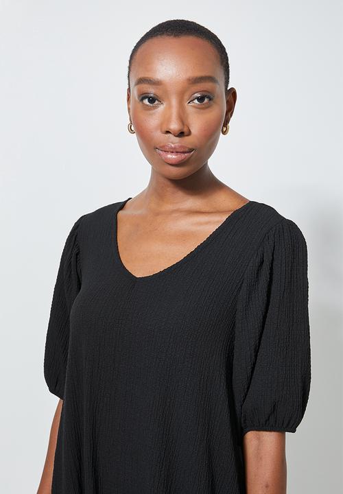 Superbalist - V-back textured fabric tiered dress - black