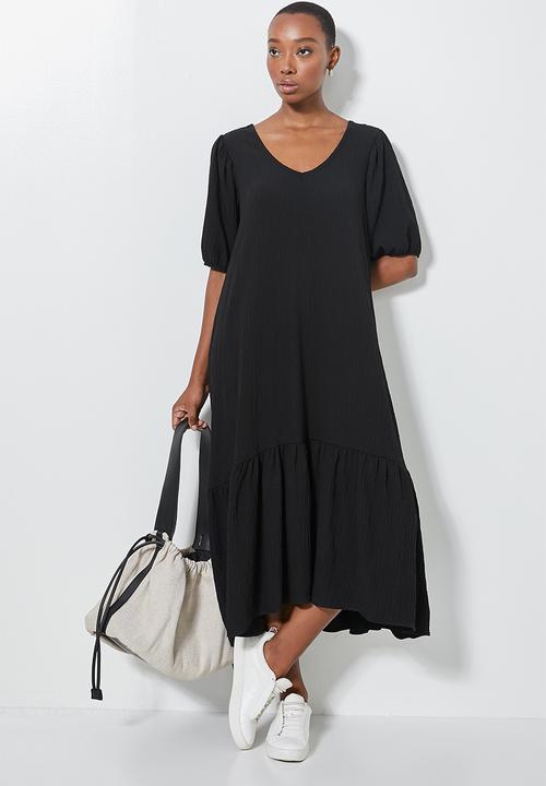 Superbalist - V-back textured fabric tiered dress - black