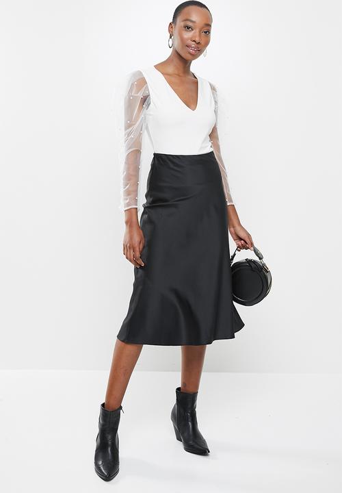 VELVET - Combo bodsyuit with pearl embellished carrot sleeves - white