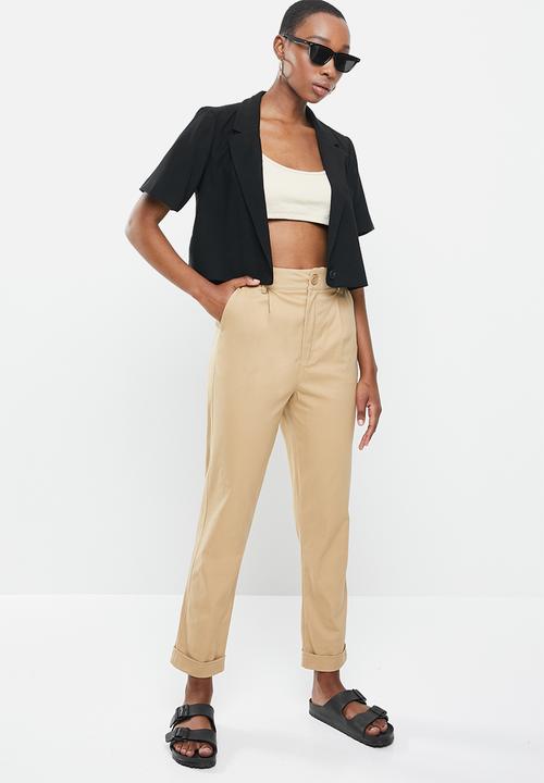 Cotton On - Ultimate short sleeve crop blazer - black