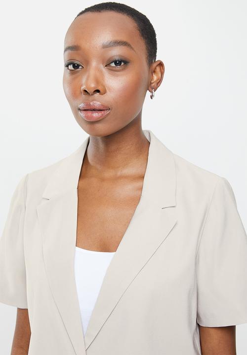 Cotton On - Ultimate short sleeve crop blazer - taupe