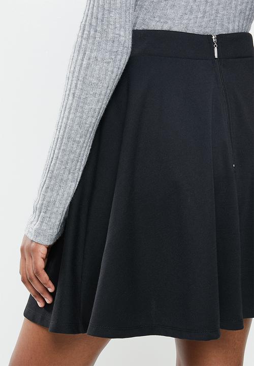 Blake - Flared circle skirt - black