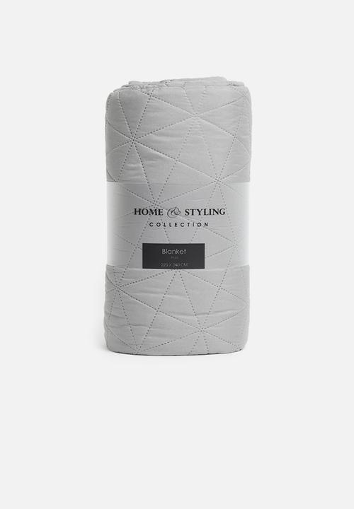 H&S - Quilt throw - grey