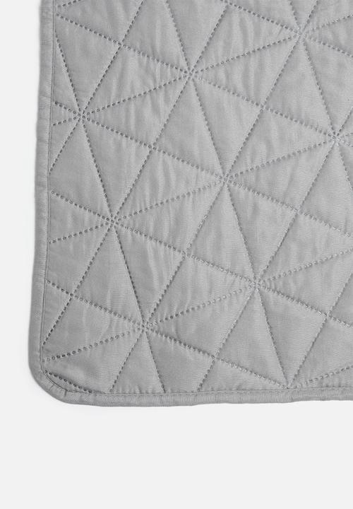 H&S - Quilt throw - grey