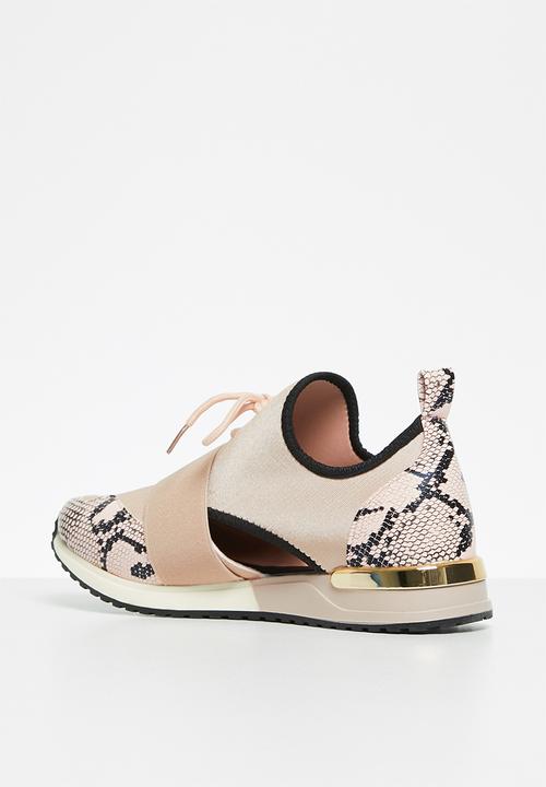 SOVIET - L Andrea - dusty pink & black