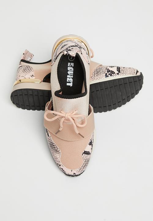 SOVIET - L Andrea - dusty pink & black