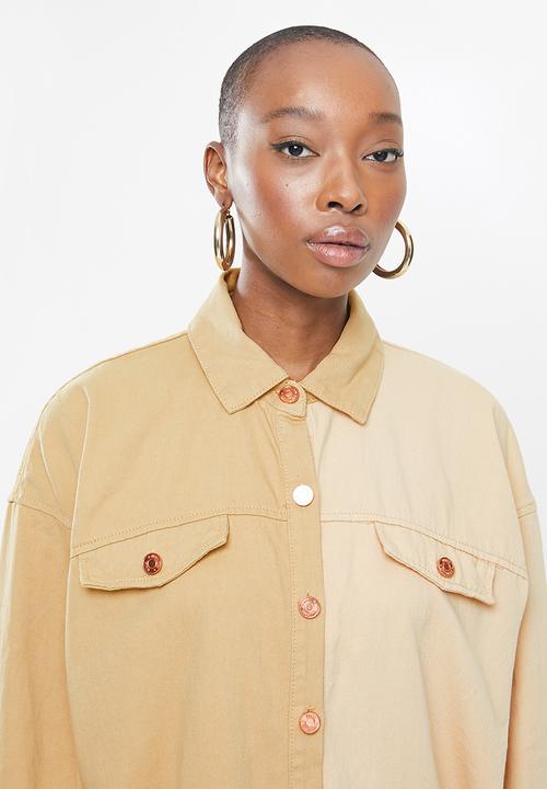 Missguided - Spliced oversized tie denim shirt co ord - tan