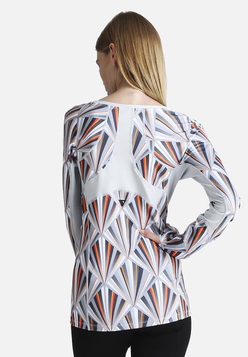 Y.A.S - Beam L/S Top