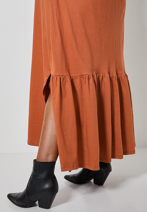 Superbalist - Tiered T-shirt dress - rust