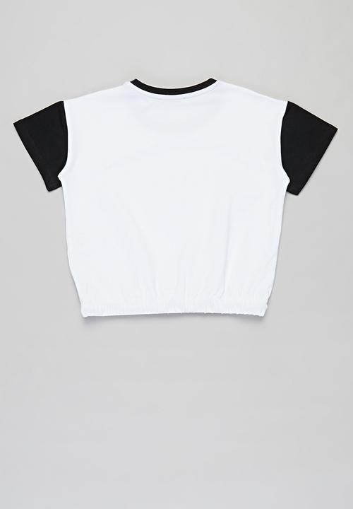 SISSY BOY - Duo-tone round neck crop top - black & white 