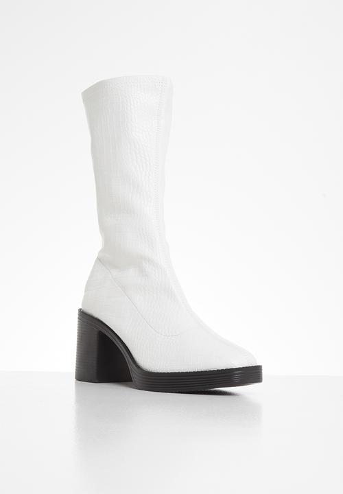 Public Desire - Generate boot - white