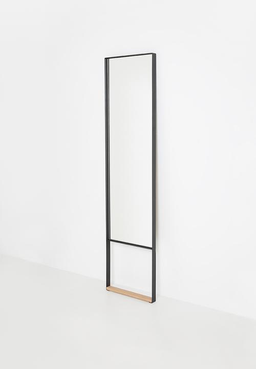 Emerging Creatives - Stockholm standing geo mirror - black