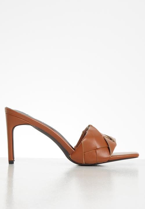 tan plaited mules