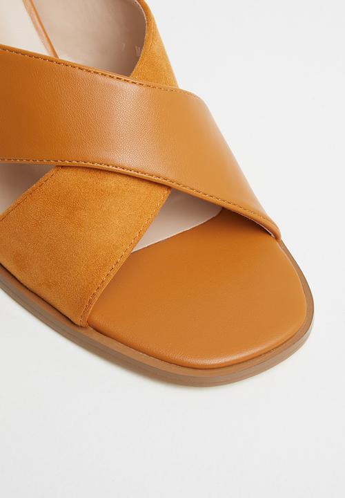Z_Code_Z - Lulha statement mule heel - camel