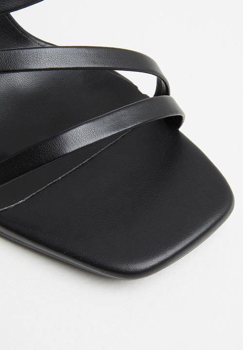 Z_Code_Z - Nabei block mule heel - black