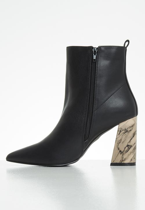 Z_Code_Z - Chloe statement abstract heel boot - black