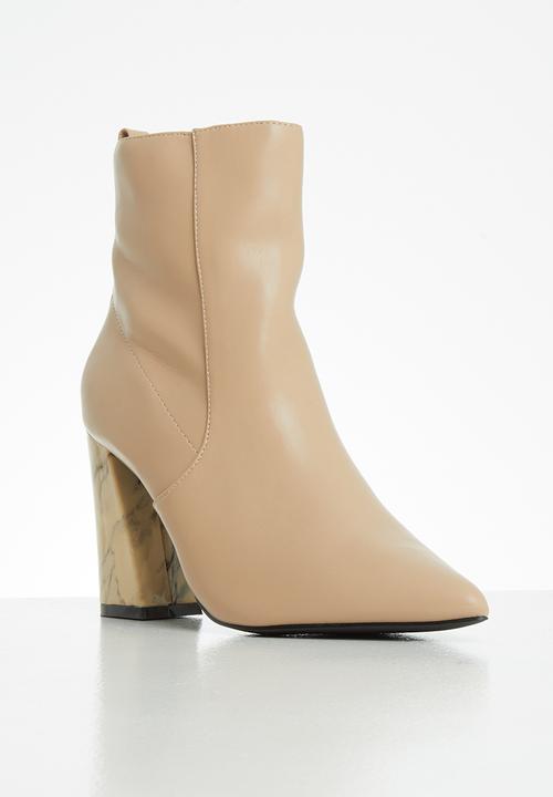 Z_Code_Z - Chloe statement abstract heel boot - neutral