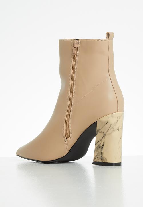 Z_Code_Z - Chloe statement abstract heel boot - neutral