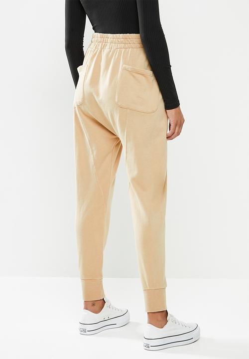 Cotton On - Super relaxed trackpant - sand