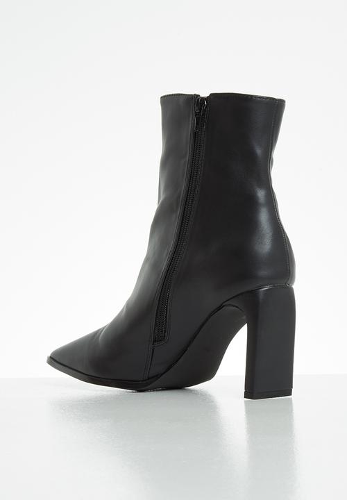 Z_Code_Z - Lulu square toe ankle boot - black