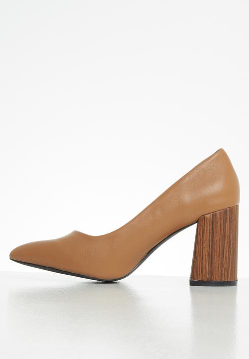 Z_Code_Z - Eden-1 statement heel - camel