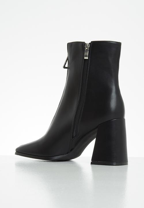 Z_Code_Z - Aylen front zip ankle boot - black