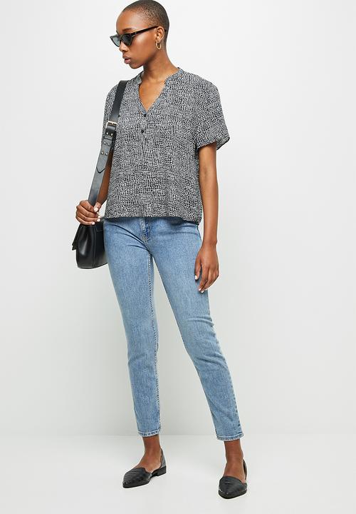 edit - Mandarin collar wide sleeve blouse - black & white 