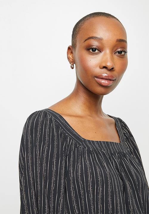 edit - Long sleeve square neck balloon sleeve blouse - black