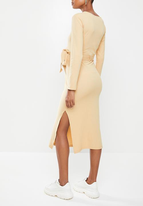 Missguided - Maternity rib midaxi belted dress - taupe