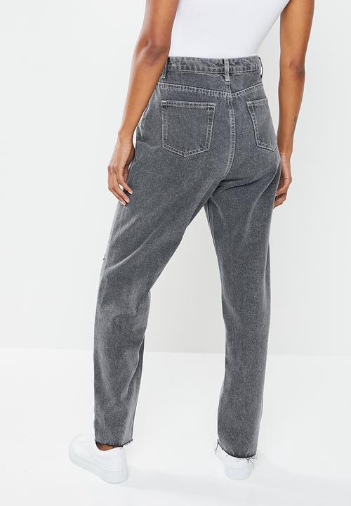 Missguided - Petite washed single thigh rip riot jeans - black