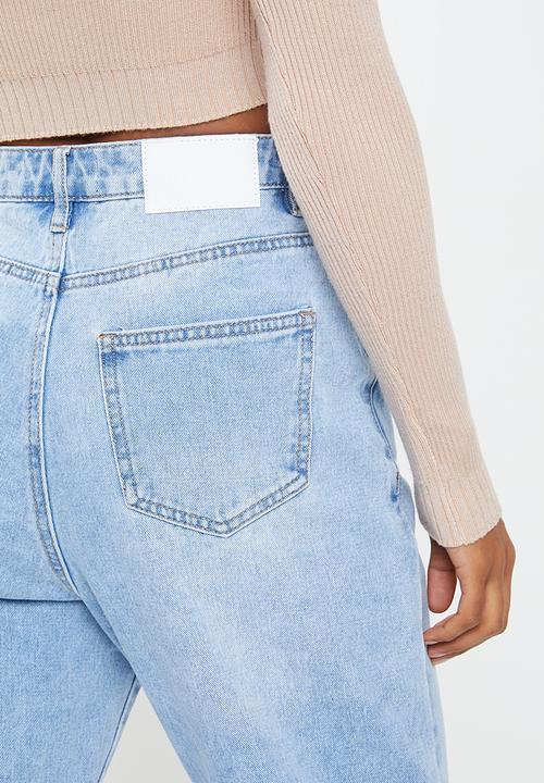 Missguided - Petite knee rip riot mom jean - blue