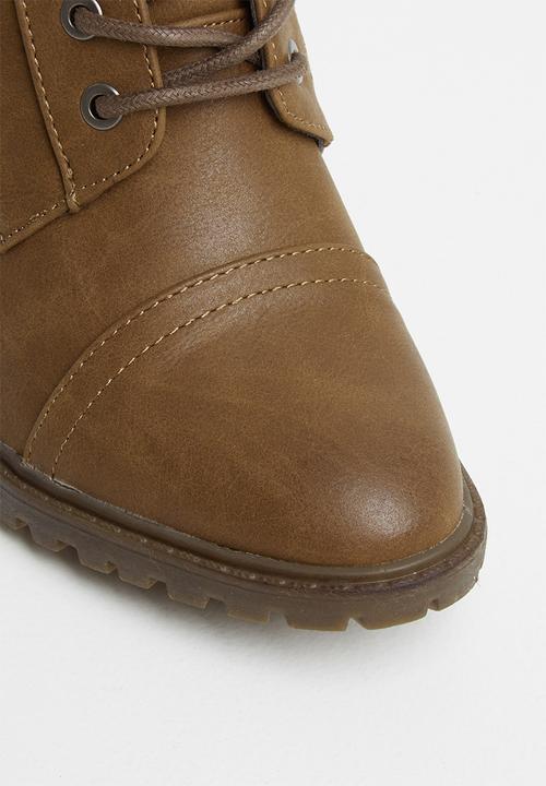 Miss Black - Omega 2 ankle boot - tan
