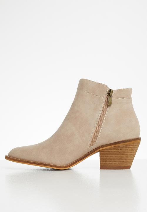 Miss Black - Vicky ankle boot - beige
