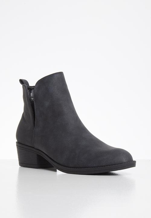Butterfly Feet - Kelly nubuck ankle boot - black