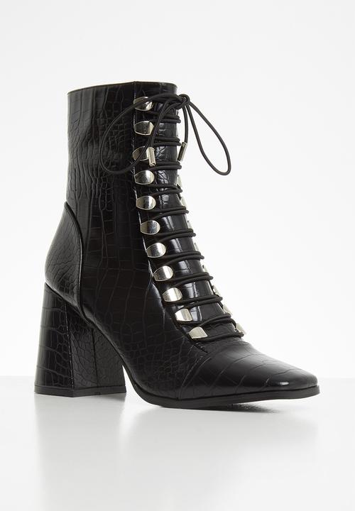 Z_Code_Z - Naara-1 lace up boot - black