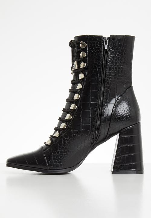Z_Code_Z - Naara-1 lace up boot - black