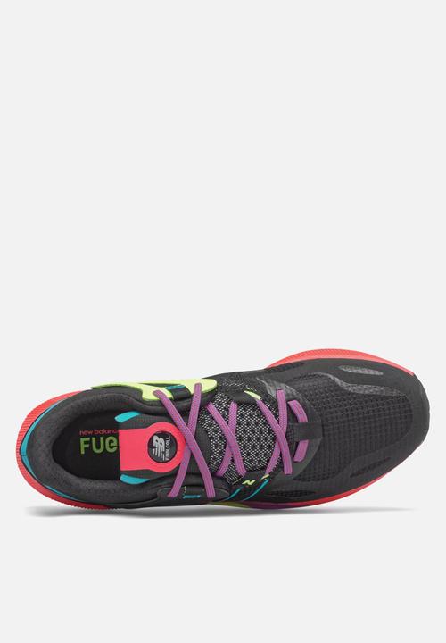 New Balance  - FuelCell Propel RMX - black