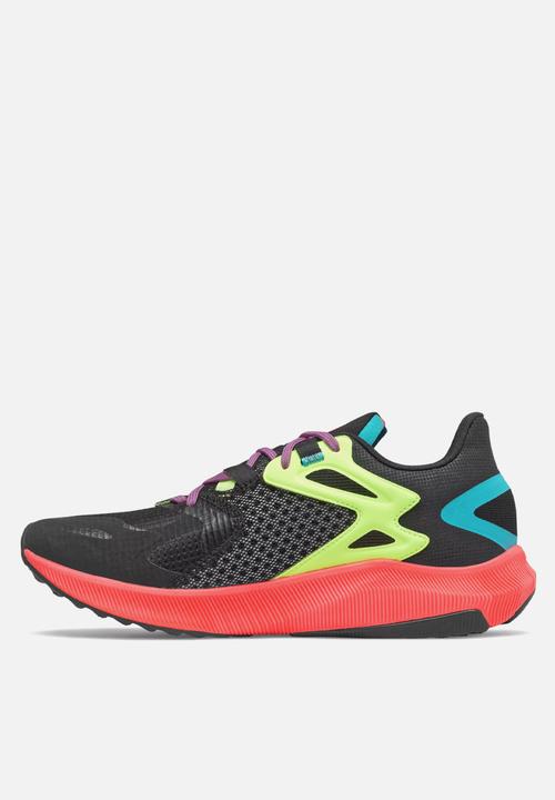 New Balance  - FuelCell Propel RMX - black