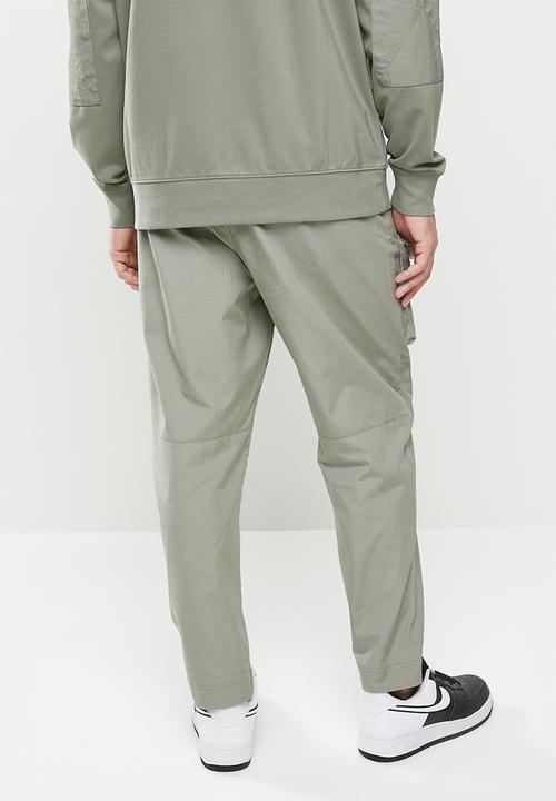 Nike - Nsw city made woven pant  - olive