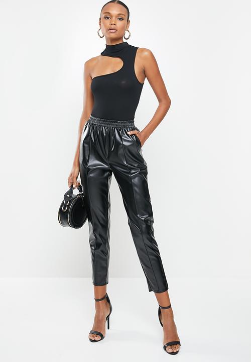 Missguided - Asymmetric cut out neck line body suit - black