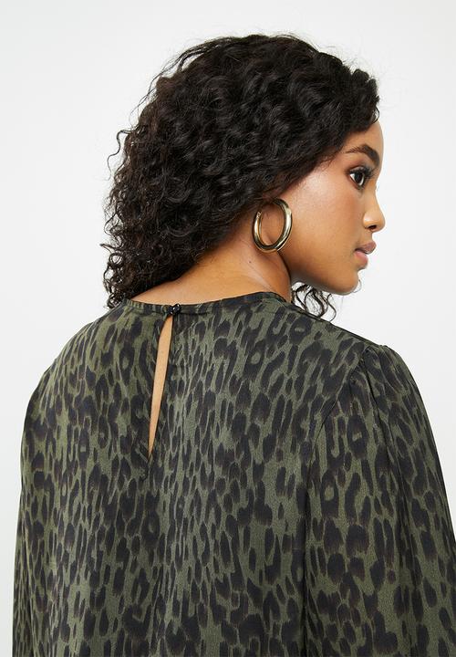 Missguided - Plus size leopard midaxi smoc - green & black 