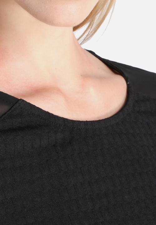 Vero Moda - Edna 3D Top
