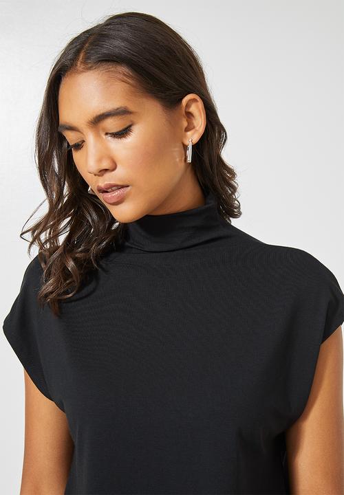 Superbalist - Soft grown on neck relaxed tee - black