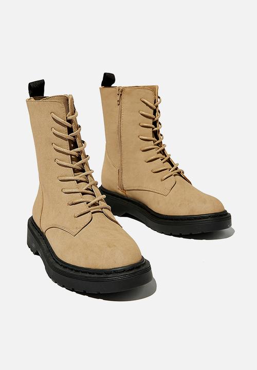 Cotton On - Freda combat lace up boot - taupe nubuck