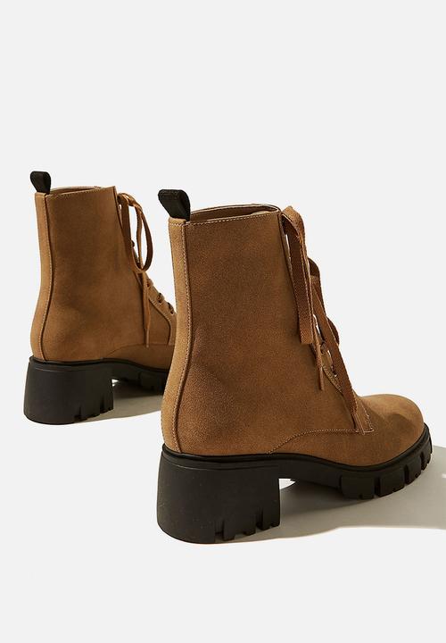 Cotton On - Kendall combat lace up boot - tan suede 