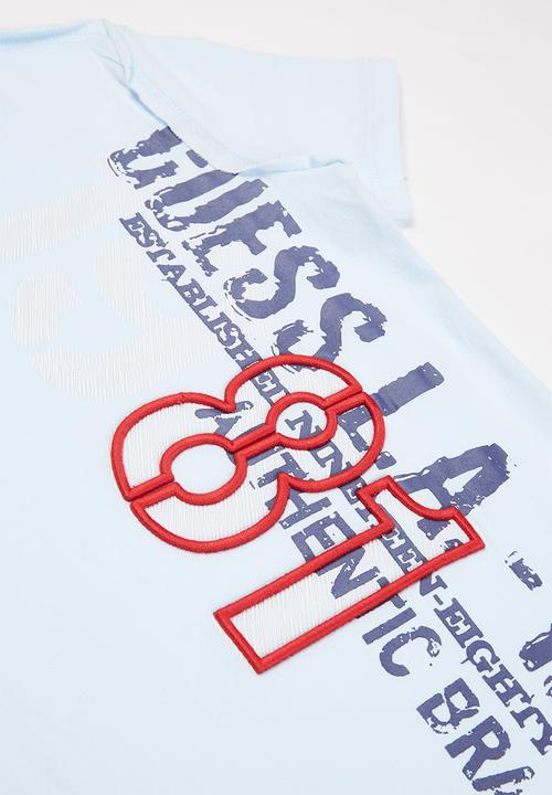 GUESS - Boys vertical print v neck tee - blue