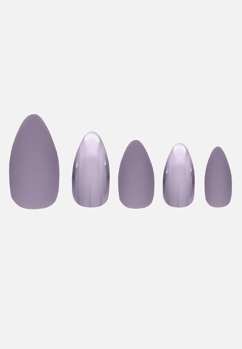 W7 Cosmetics - Glamorous Nails - Purple Chrome